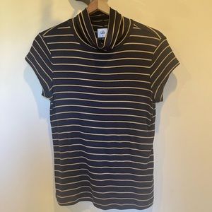 CAbi xs short sleeved top